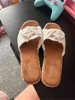 Women’s chunky sandals